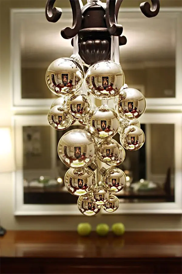 40+ Stunning Christmas Chandeliers