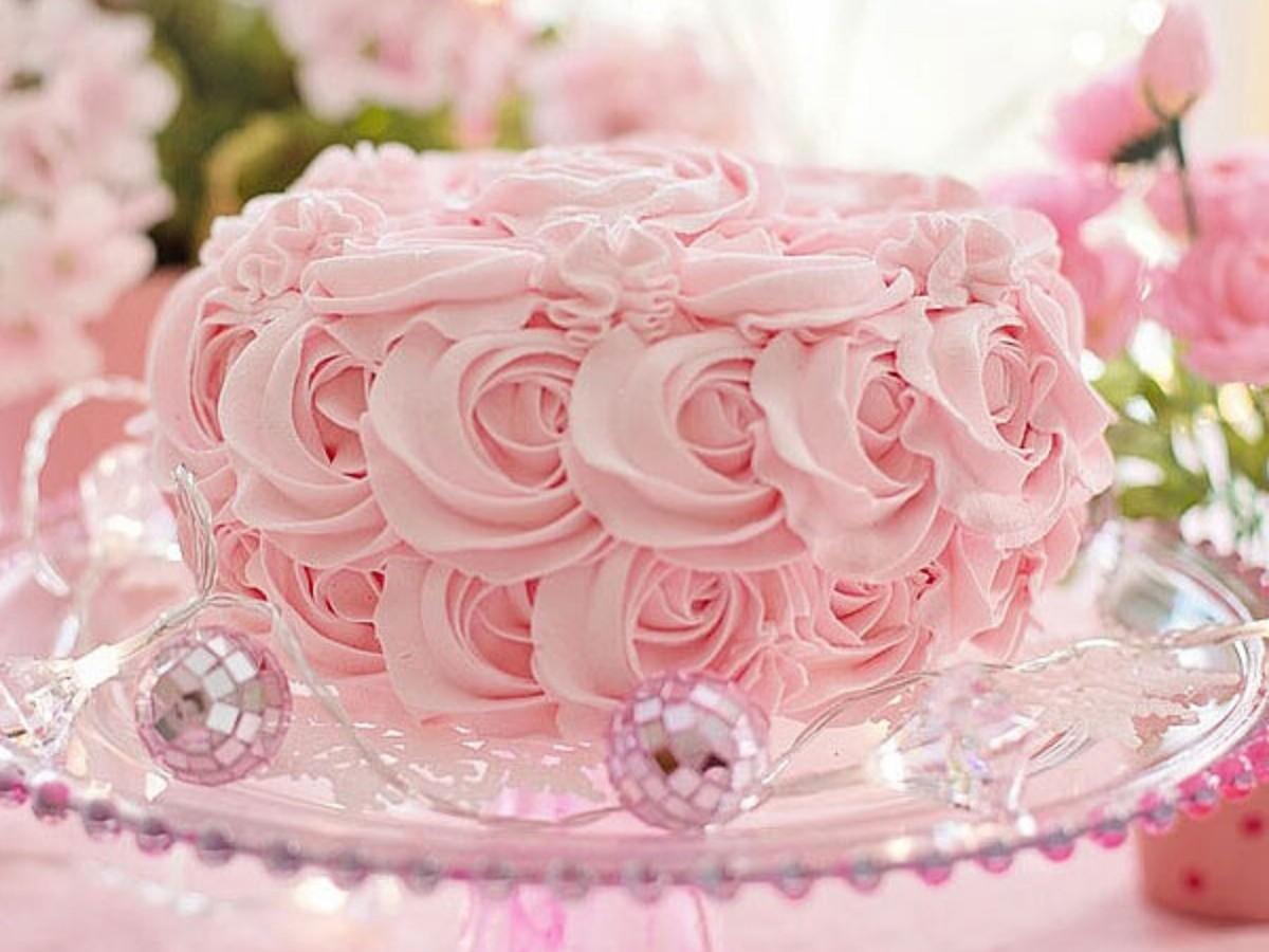 Beautiful Birthday Cakes: 100+ Cool, Elegant & Fun Ideas