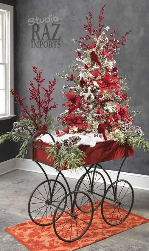 Country Carriage Christmas Tree