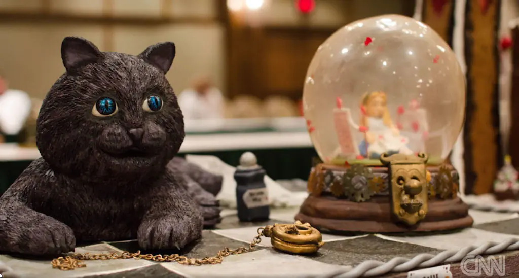Curious Cat Gingerbread