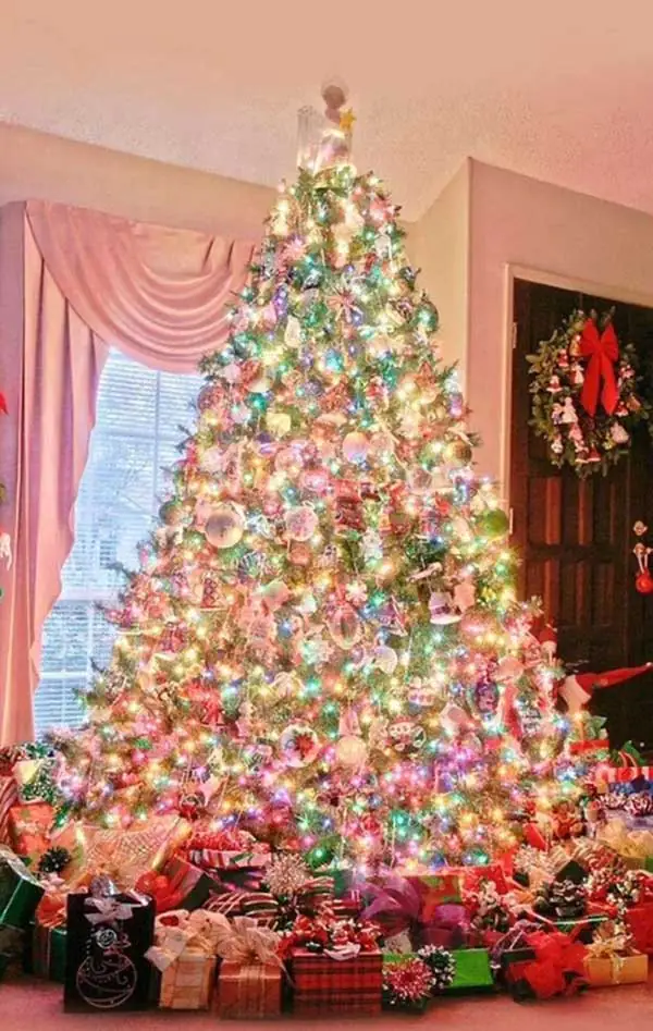 Pretty Pastels Christmas Tree