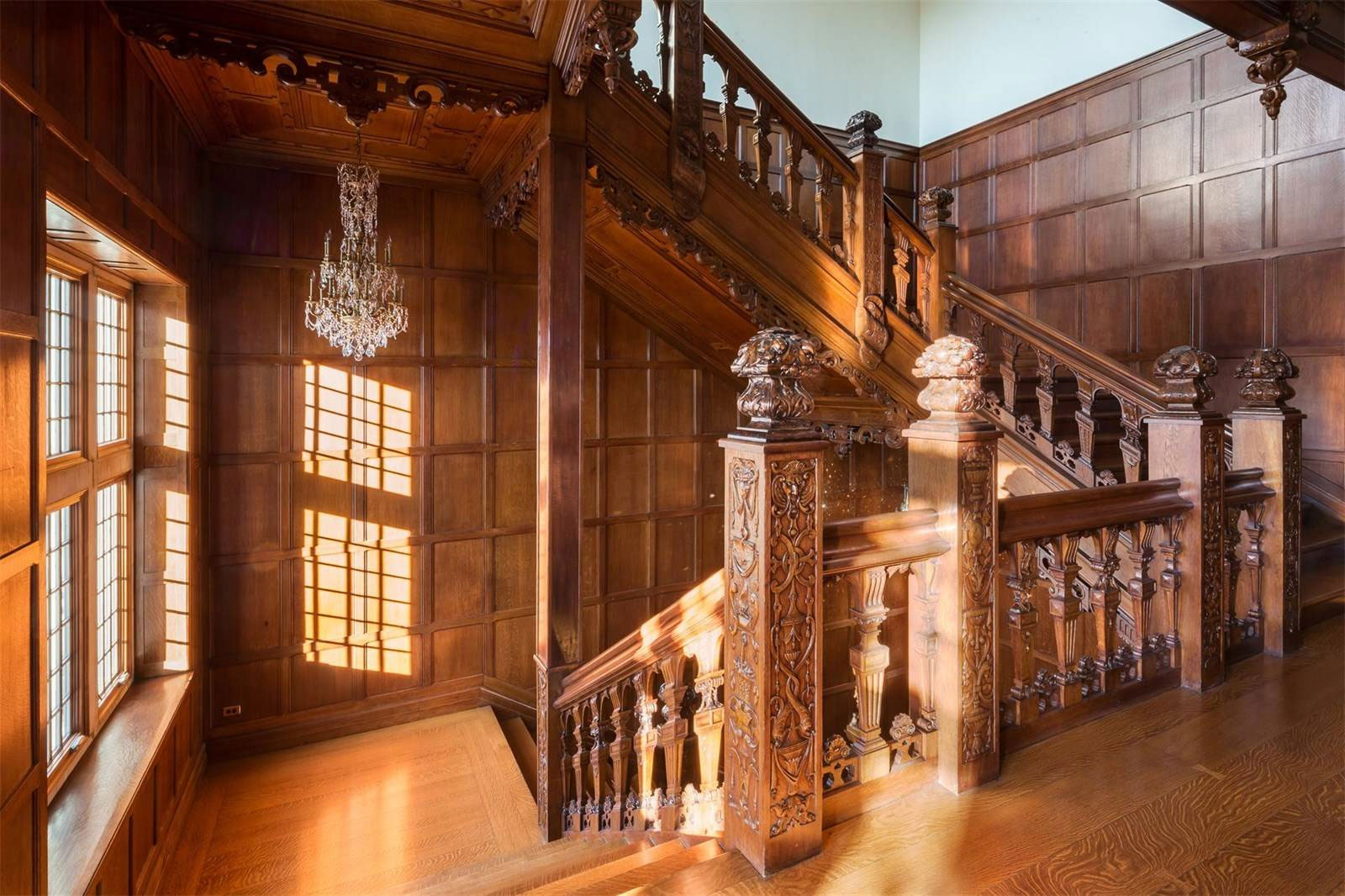 Darlington Mansion Staircase | Grand Staircases That Inspire