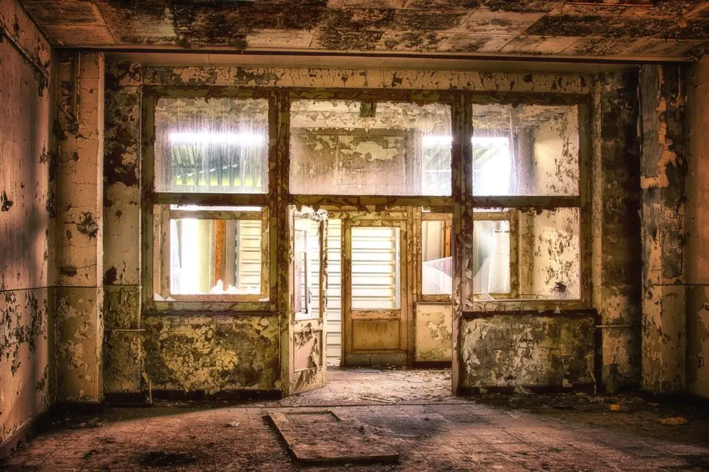 The Nostalgic Romance of Abandoned Homes