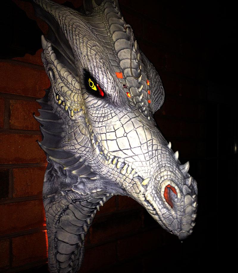 Dragon's Head Halloween Mask Decor