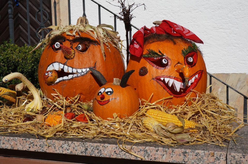 Halloween Pumpkin Carving Ideas | Carved Pumpkin Family