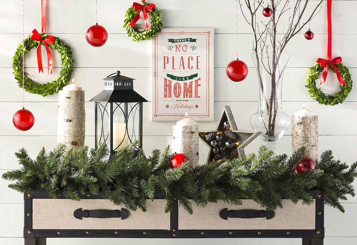 Christmas Hall Tables & Festive Foyer Decor Ideas | Art & Home