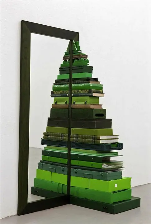 Mirror Stacked Christmas Tree