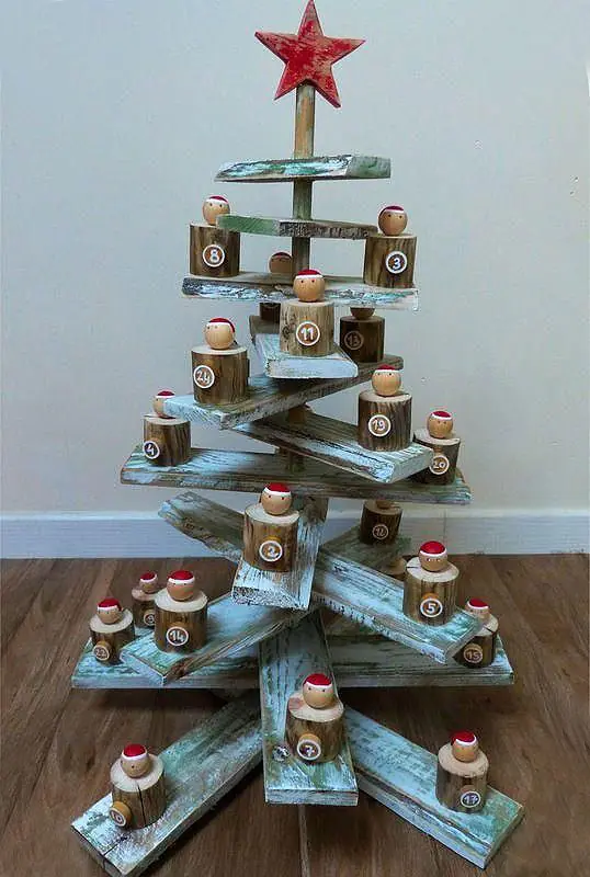 Rustic Wood Christmas Tree Advent Calendar