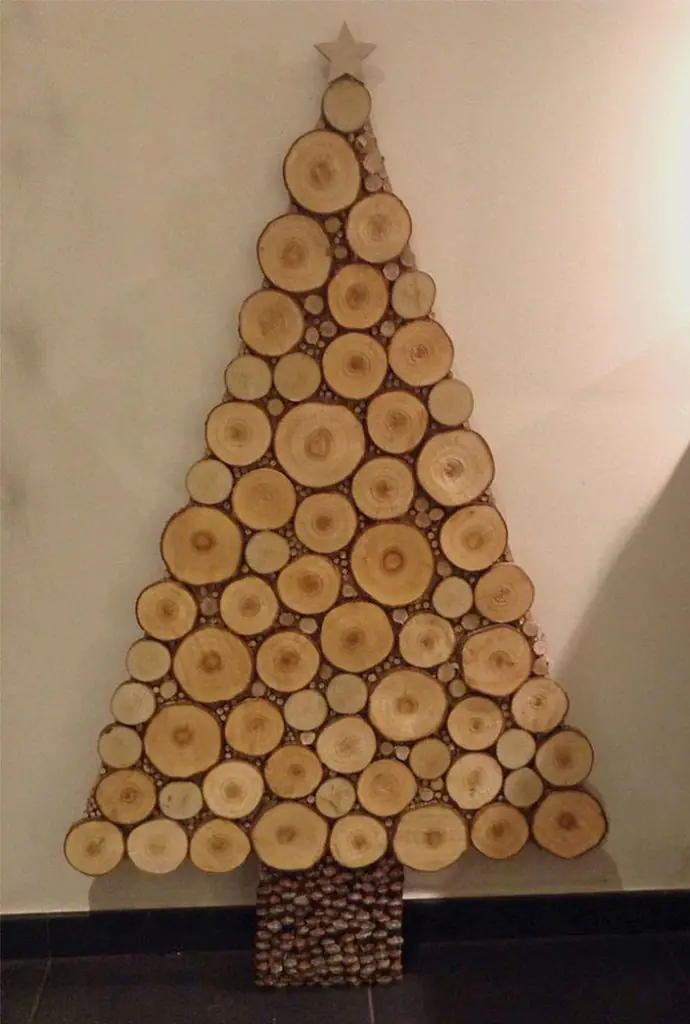 Wood Slices Christmas Tree