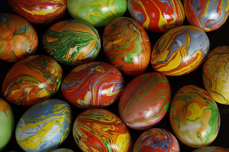 Marble Painted Easter Eggs