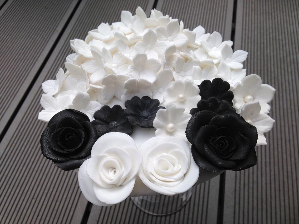 Beautiful Black & White Birthday Cake