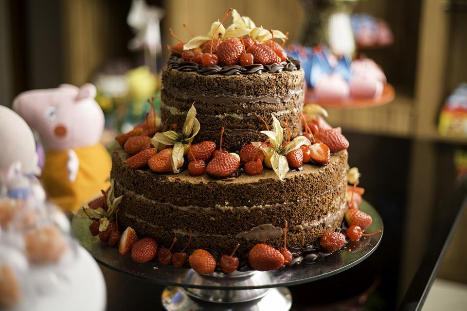 Exposed Edge Chocolate Strawberry Cake