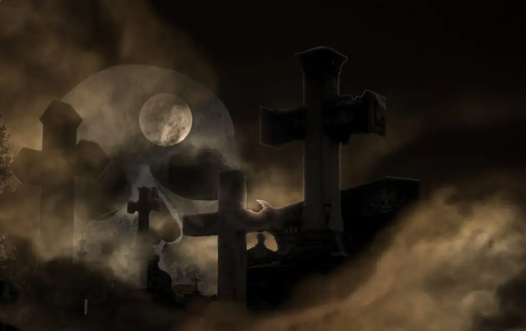 Misty Graveyard | Halloween Pictures You Can Print