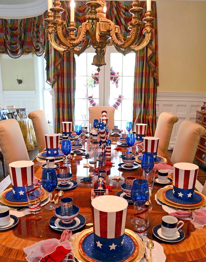 4th of July Uncle Sam Hat Table Setting