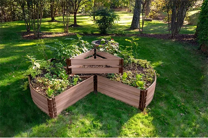 Classic Sienna Circle Keyhole Garden