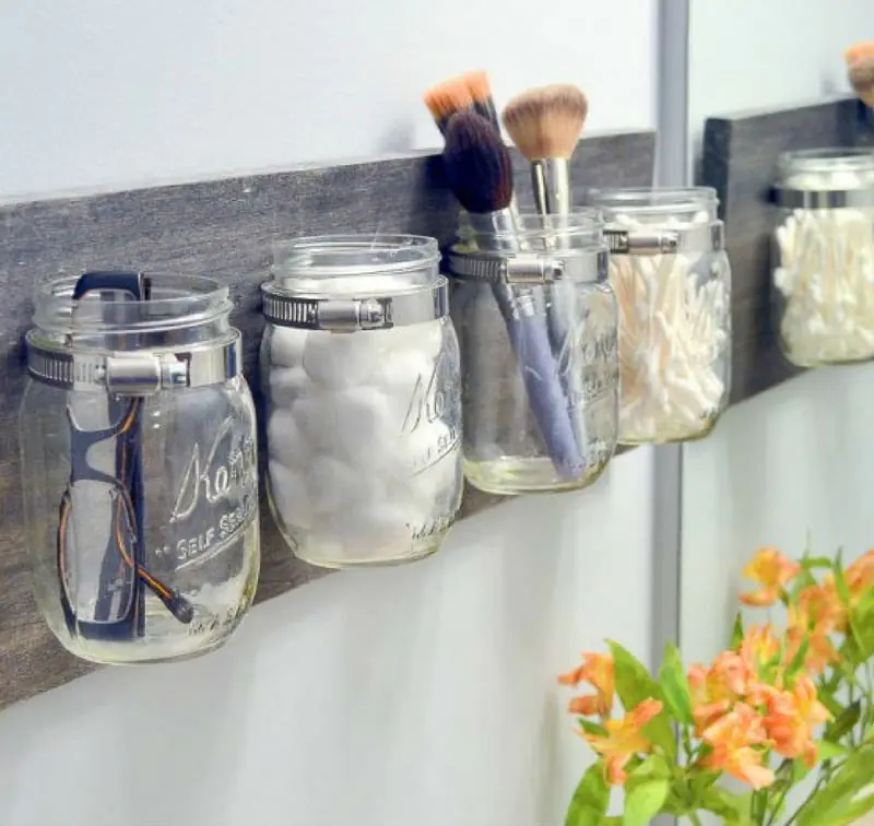 DIY Mason Jar Organizer