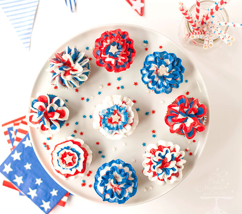 Fourth of July Bunting & Rosettes Cupcakes