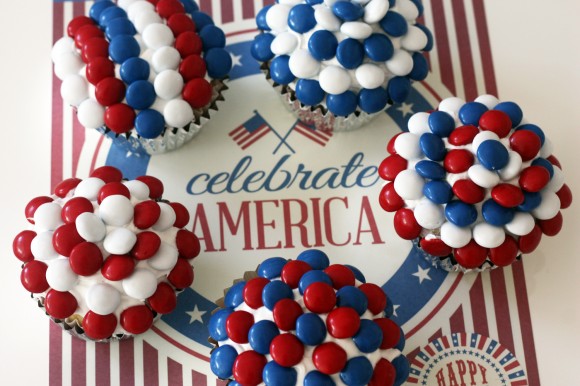 Fourth of July M+M Cupcakes