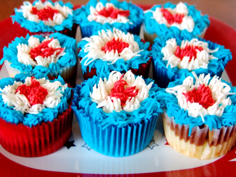 Marble Fourth of July Cupcakes