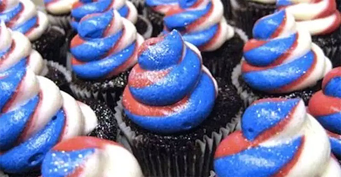 Red White and Blue Swirl Cupcakes
