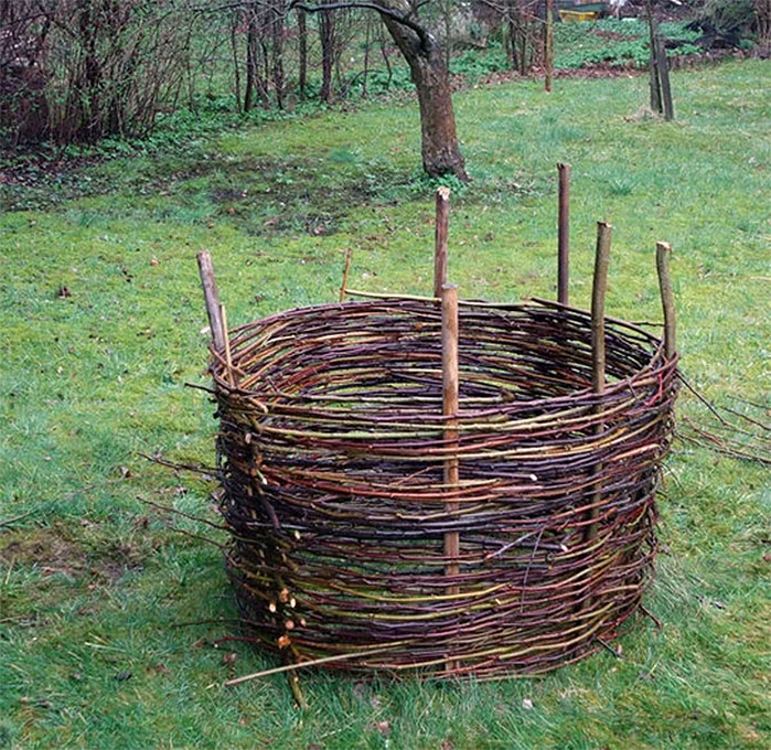 Woven DIY Compost Bin