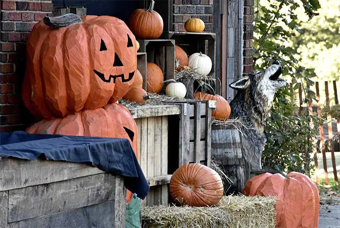 Milk Crate Pumpkins Outdoor DIY Fall Decor