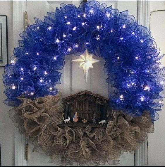 DIY Nativity Wreath