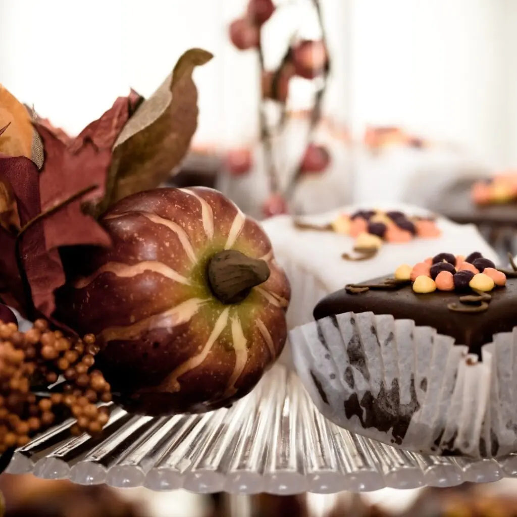 Fall Cupcake Display