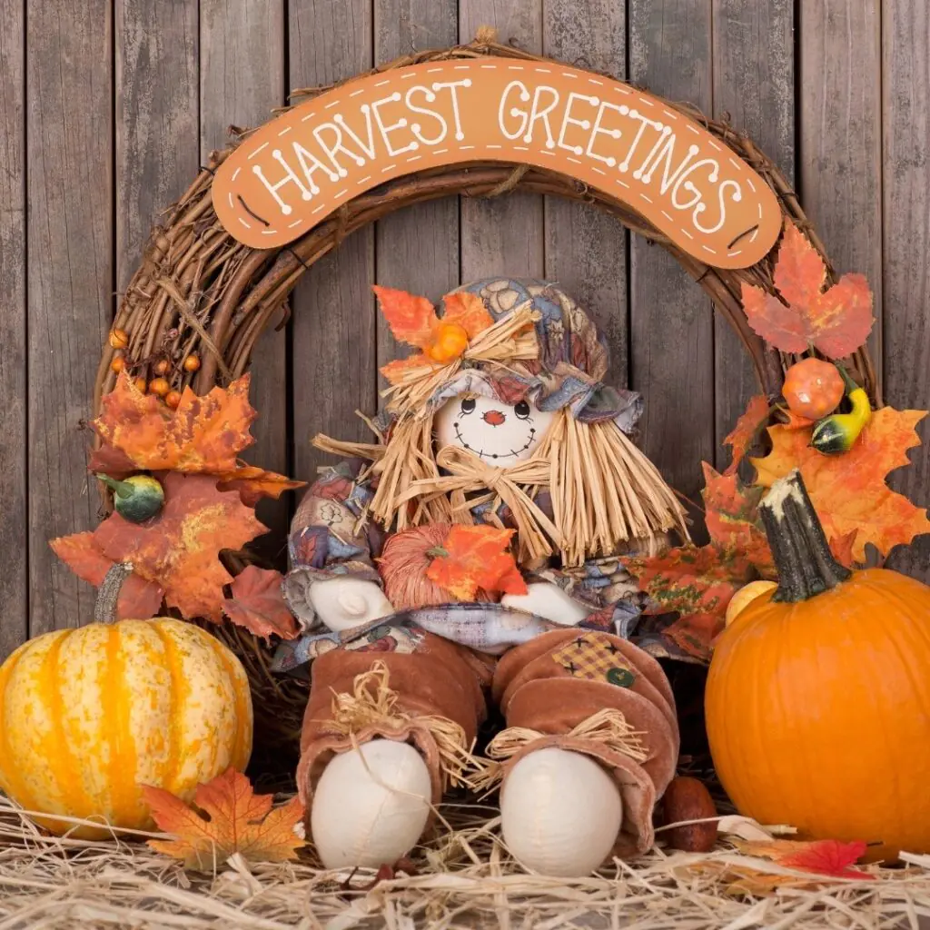 Harvest Greetings Fall Decor