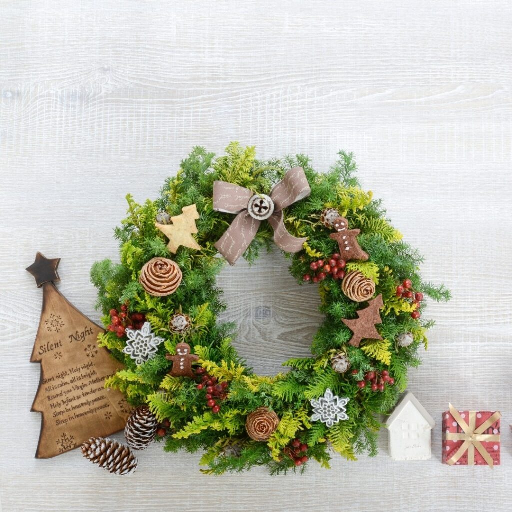 Cute and Easy DIY Christmas Wreath