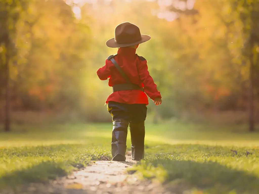 Canadian Slang - What does "Mountie" Mean?