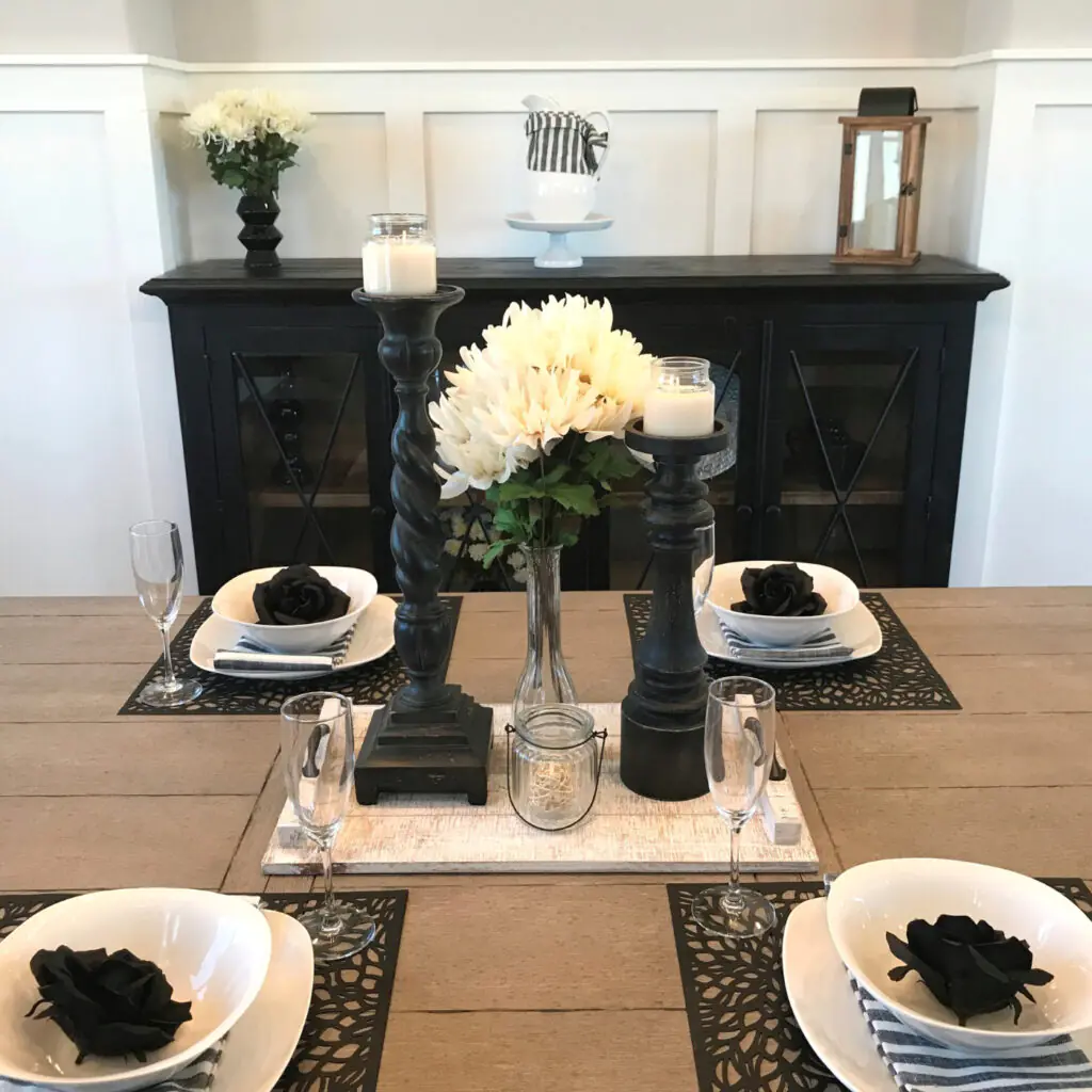 Farmhouse Dining Room Decor Idea