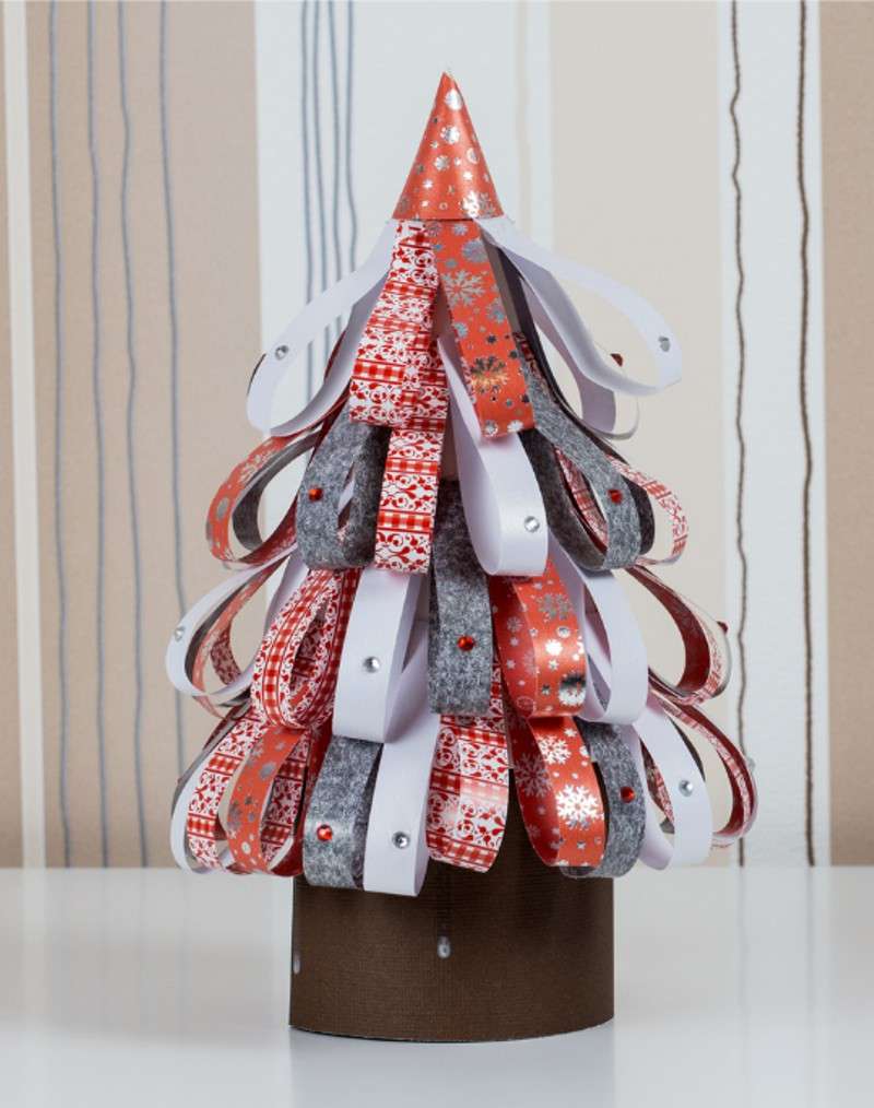 DIY Wrapping Paper Christmas Tree